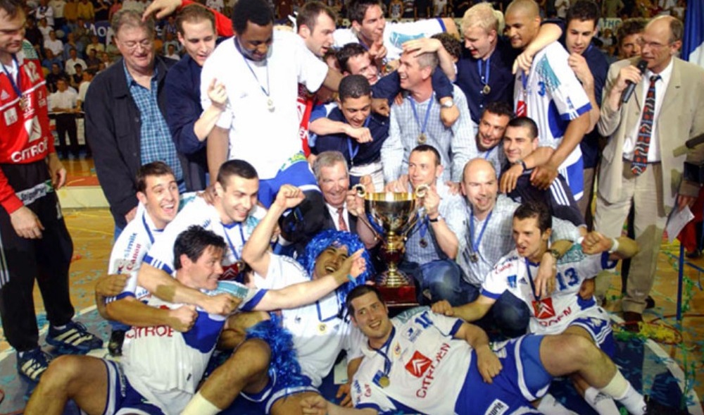 2003, Un sacre que personne n’attendait