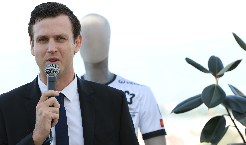 Julien Deljarry au micro de France Bleu Hérault