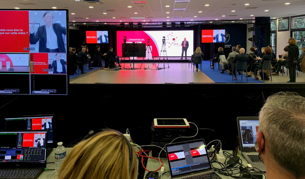 Convention Caisse d’Epargne au Palais des Sports René Bougnol