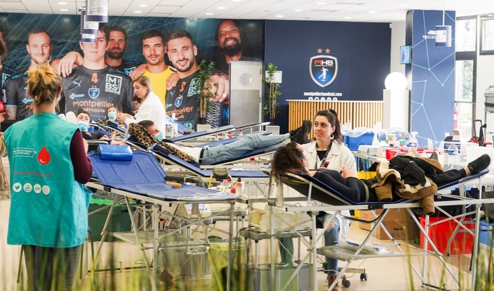 Retour sur la collecte de sang organisée par l&rsquo;EFS et le MHB au FDI STADIUM