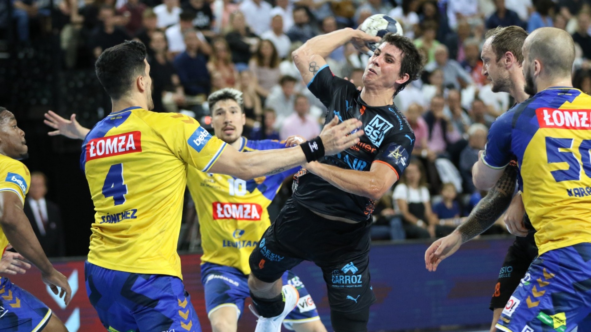 Ligue des champions : Le MHB s&rsquo;incline contre Kielce mais reste en vie
