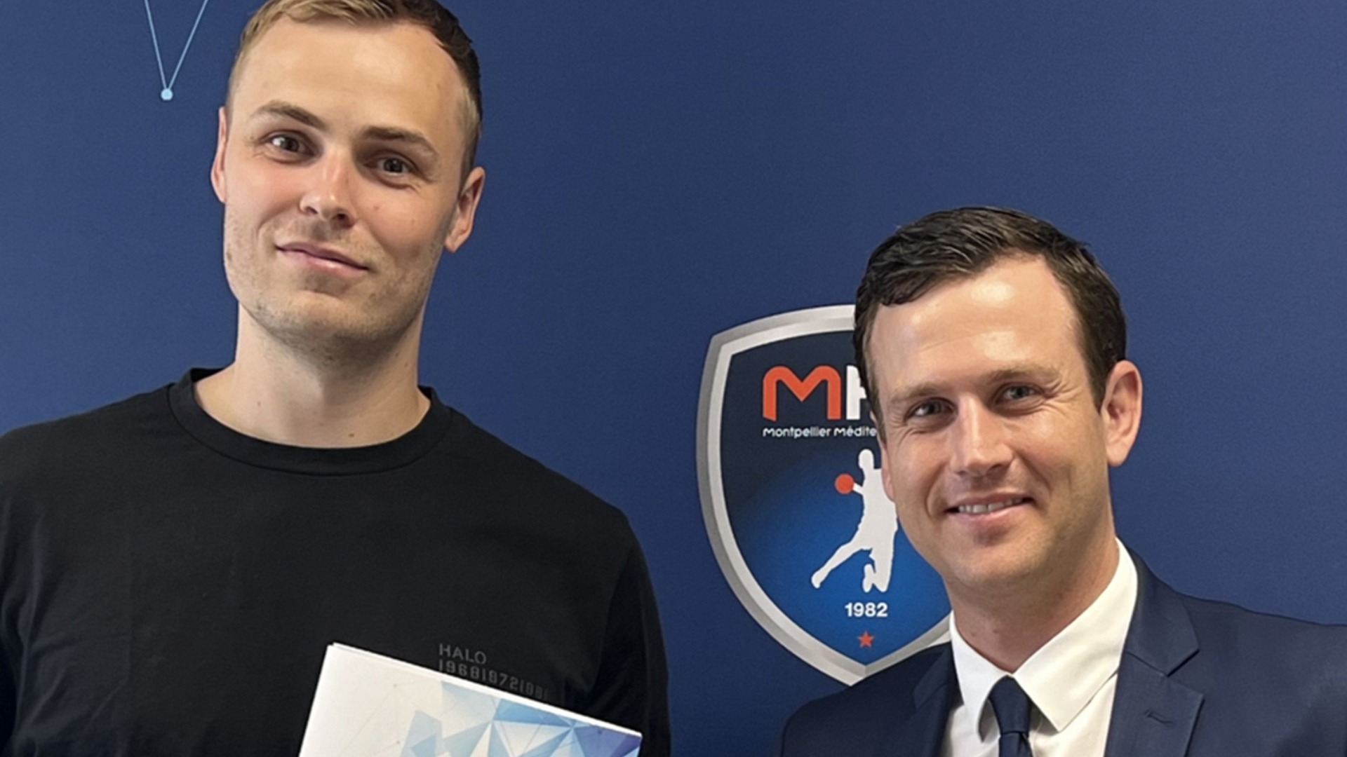 L’international danois Andreas Holst JENSEN rejoint le MHB pendant que Karl WALLINIUS prend le départ pour Kiel.