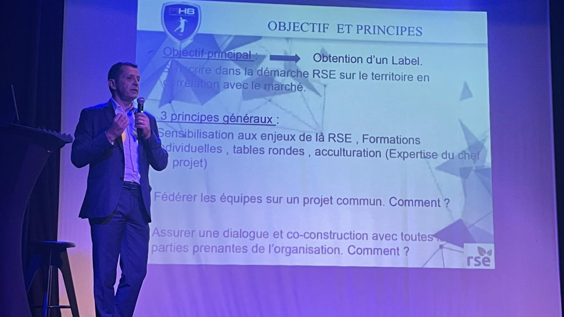 Echange sur la politique RSE du Montpellier Handball avec le cabinet MAZARS