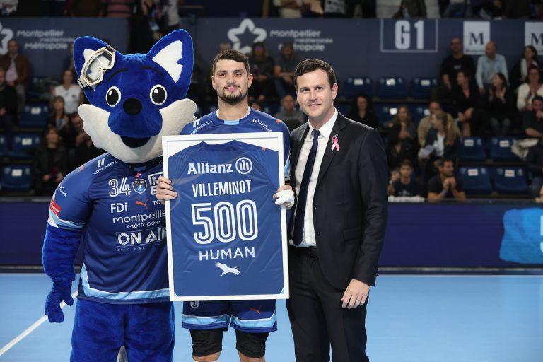 Célébration sportive avec maillot 500, Montpellier.