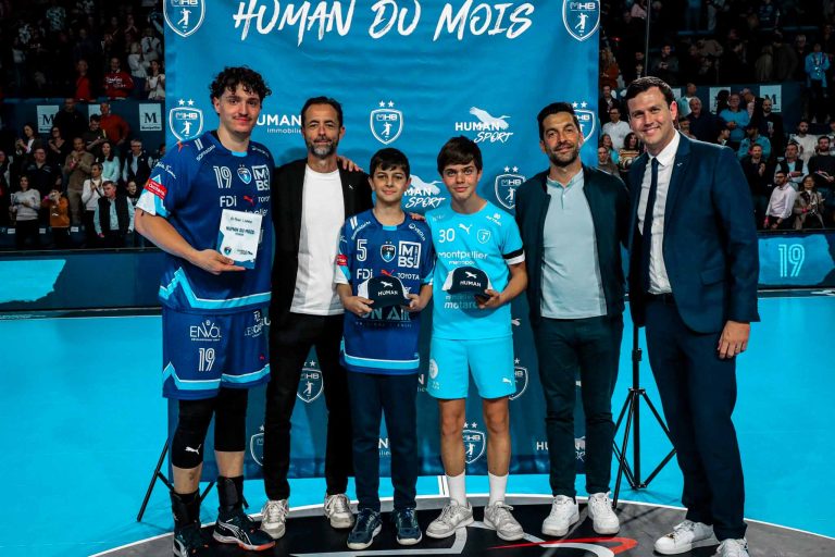 Cérémonie récompense joueur du mois handball Montpellier.