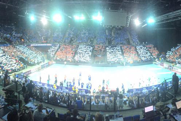 Premier TIFO en sport de salle